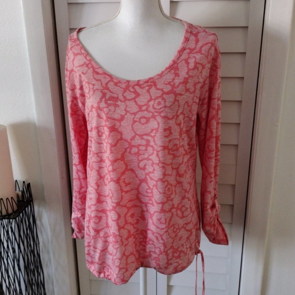 Columbia womens roll tab sleeve tie bottom athletic top Sz L